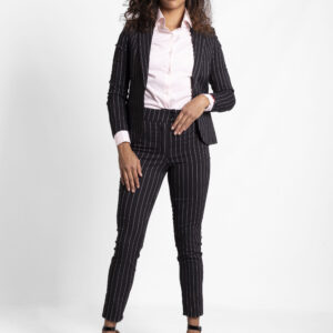 Traje Negro con Rayas Blancas